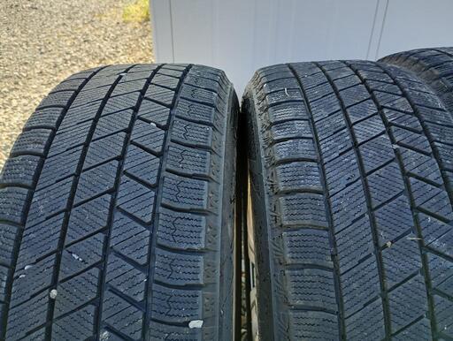 スタッドレスタイヤ 215/60R17 2023年製 4本 ホイール付き 215/60r17 スタッドレス 新品4本セット 商品一覧 - コニシタイヤ