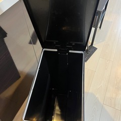 ニトリ　ペダル付きゴミ箱　45リットルの画像