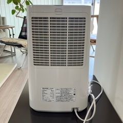 SHARP 除湿機　CV-H71-Wの画像
