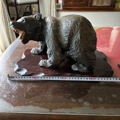 貞光　クマの木製彫刻　30cm x 18cmの画像