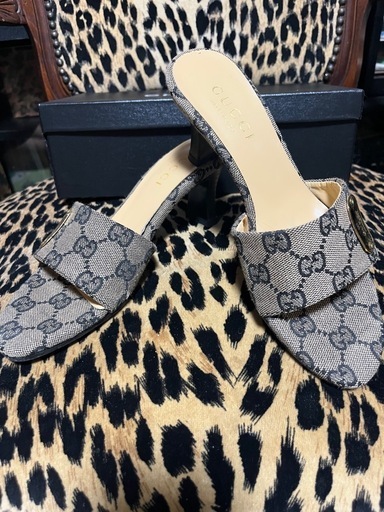 GUCCI ミュール①