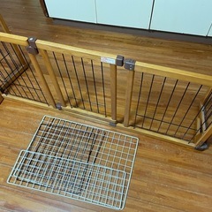 【取引調整中】ベビーor犬用ゲージ　の画像