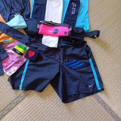 女性用マラソングッズの画像