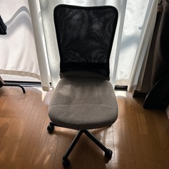 デスクチェアの画像