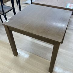 ★ジモティ割引あり★【リユースのサカイ野々市店】テーブル　ブラウン　 75(幅)×75(奥行き)×71(高さ)cm ※クリーニング済みの画像