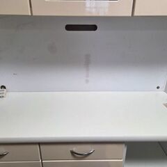 食器棚　カップボード　の画像
