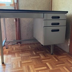 事務机の画像