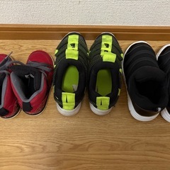 キッズ　NIKE JORDAN スニーカーシューズ　の画像