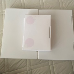 白いケース3個セットの画像