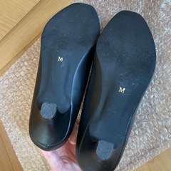 【お話し中】冠婚葬祭。黒パンプスMサイズ。5㎝ヒールの画像