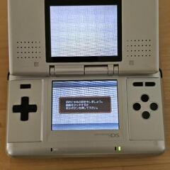ニンテンドーDS本体3台(DSi LL、DSi、DS)&ソフト18個セットの画像