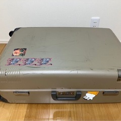 acb スーツケースの画像