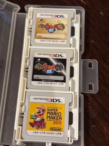 Nintendo　3DS LL 水色本体　ソフト5枚セット