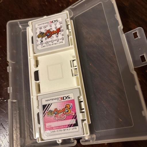 Nintendo　3DS LL 水色本体　ソフト5枚セット