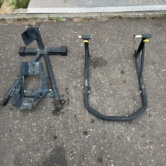 アストロプロダクツ　バイクスタンド前後の画像