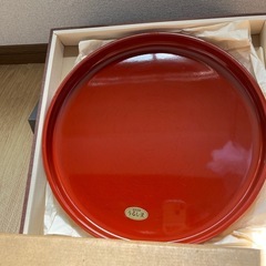 【新品未使用】うるし塗　高級漆器　丸おぼんの画像