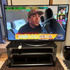 シャープ[4T-C50AJ1]50インチのテレビとテレビ台のセットの画像