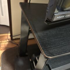 シャープ[4T-C50AJ1]50インチのテレビとテレビ台のセットの画像