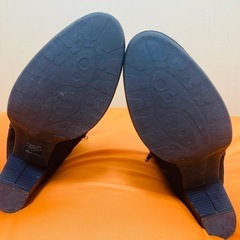 スエードショートブーツCALZADOSBONTREスペインの画像