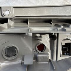トヨタ　ヴォクシーZRR70W　左テールランプの画像