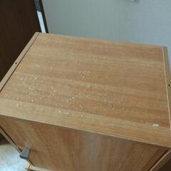 扉つきボックスの画像