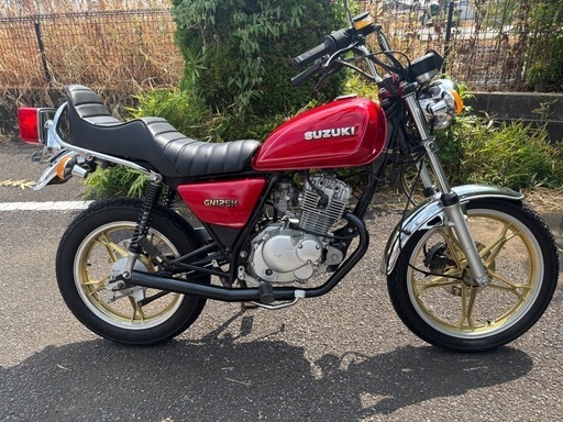 GN125H カスタム　赤　旧車スタイル　吸い込み　旧車