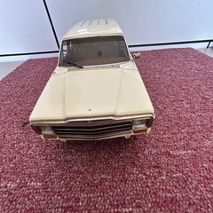 中販紅　【Week】レトロ品　AUTO art Jeep Ground Wagoneer ジープグランドワゴニア　1:18 現状渡し　08-31-02 の画像