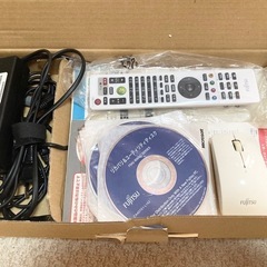   FUJITSU　デスクトップPC　ESPRIMO　FMVF56HDWYの画像