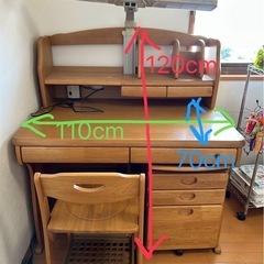子ども用学習机の画像