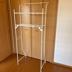 伸縮ランドリーラック　の画像