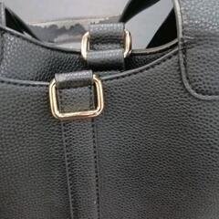 0831-055 【無料】 黒バック　持ち手部分劣化ありの画像