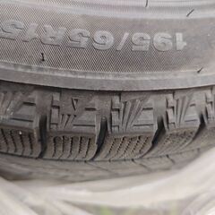 195/65R15 スタッドレスタイヤ　ホイール　4本セット　VRX3の画像