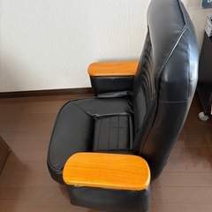 膝付き回転座椅子の画像