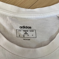 adidasトップス②の画像