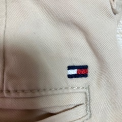 トミーヒルフィガー TOMMY HILFIGER　チノパン　ホワイトベージュの画像