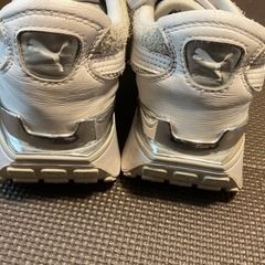 PUMA　スニーカーの画像