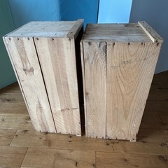 りんご木箱2つセットの画像