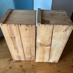 りんご木箱2つセットの画像