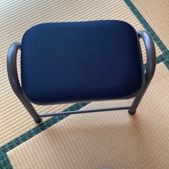 椅子、踏み台の画像