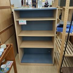 ４段木製シェルフ 中の色がオシャレです。傷等ございます。 【こちらは店舗です。浜村鹿野温泉ICから3分 買取本舗 宮本リサイクル 営業時間9～19時 定休日水曜のみ←連絡できませんm(_ _)m】の画像