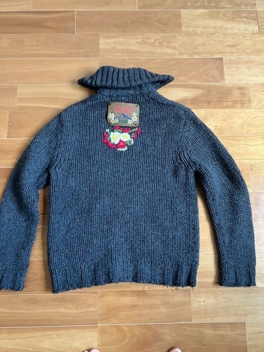 D&G 
カウチンニット