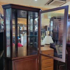 コーナーアクセントキャビネットの画像