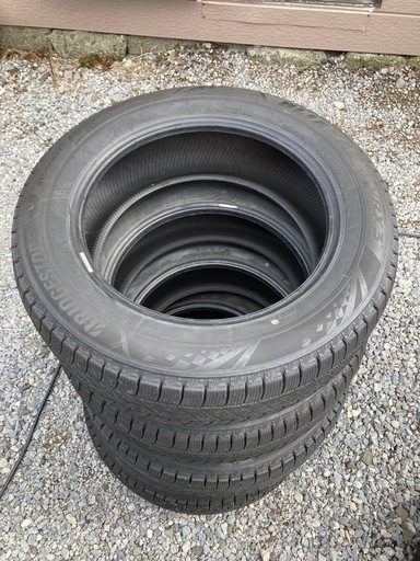 215/60R17 ブリヂストンVRX3 スタッドレス