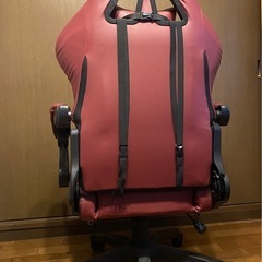 【取引中】ゲーミングチェアの画像