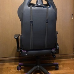 ゲーミングチェアの画像