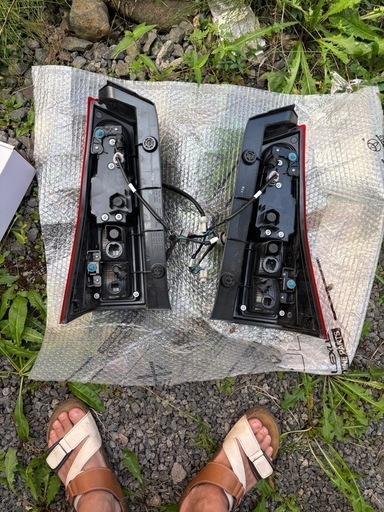 値下げ！タントLA650/660テールランプ