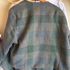 セットアップ（ジャケット&スカート）の画像