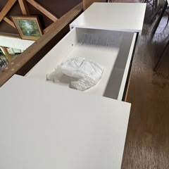 センターテーブルの画像