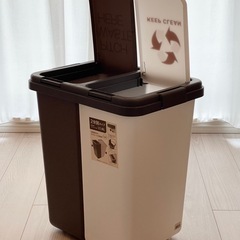 ゴミ箱 40L(20L+20L)
の画像