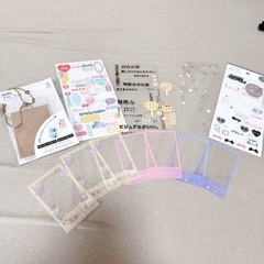オタクグッズなどの画像